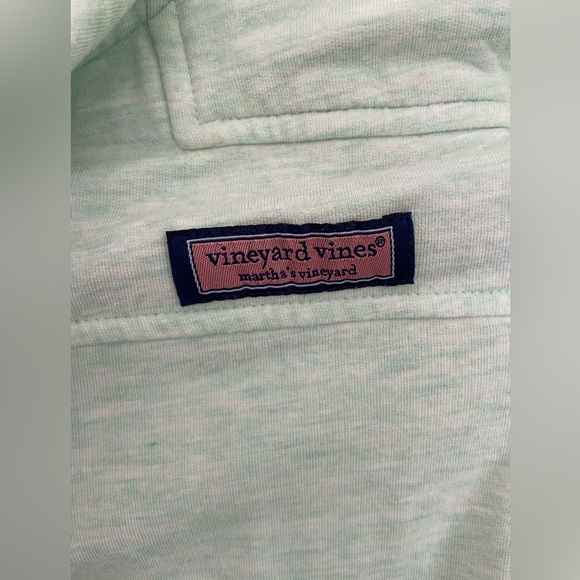 Vineyard Vines kids pullover size xs - Picture 3 of 4